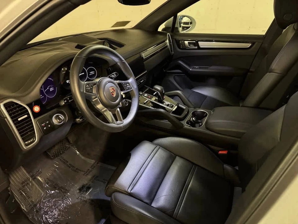 2023 Porsche 9Y0/9Y3 Cayenne Coupe - Image 4 of 5