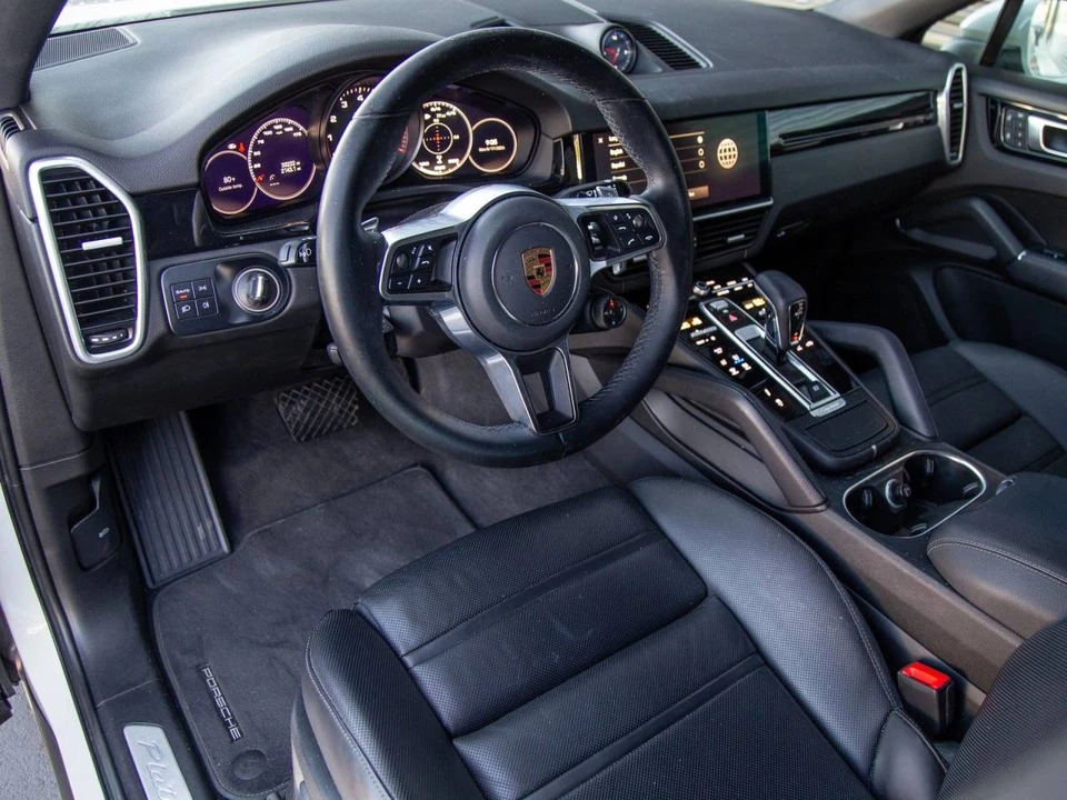 2023 Porsche 9Y0/9Y3 Cayenne Coupe - Image 4 of 5