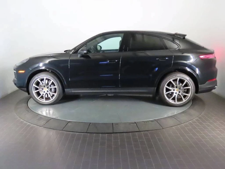 2023 Porsche 9Y0/9Y3 Cayenne Coupe - Image 2 of 5