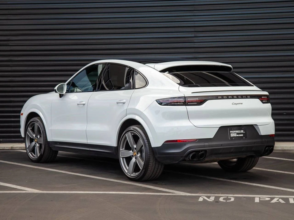 2023 Porsche 9Y0/9Y3 Cayenne Coupe - Image 3 of 5