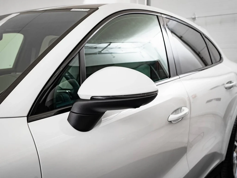 2023 Porsche 9Y0/9Y3 Cayenne - Image 16 of 21