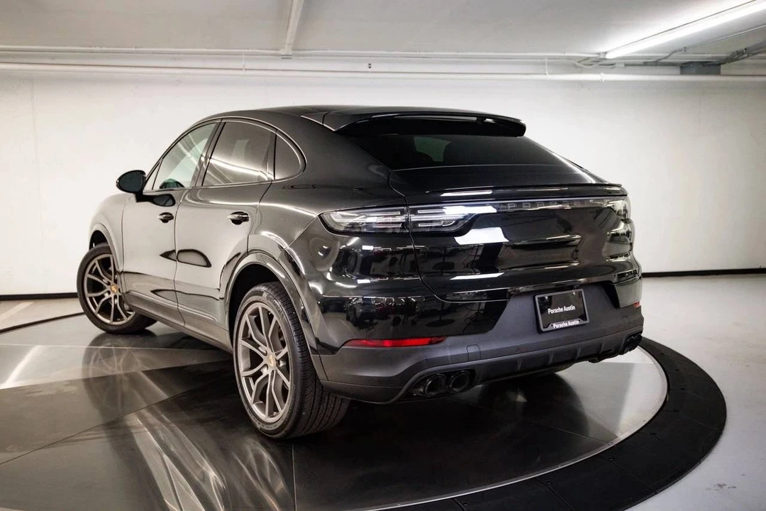 2023 Porsche 9Y0/9Y3 Cayenne Coupe - Image 3 of 5