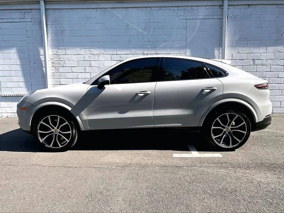 2023 Porsche 9Y0/9Y3 Cayenne Coupe - Image 2 of 5