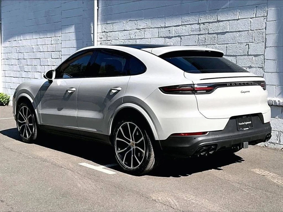 2023 Porsche 9Y0/9Y3 Cayenne Coupe - Image 3 of 5