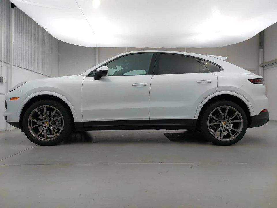 2023 Porsche 9Y0/9Y3 Cayenne Coupe - Image 2 of 5
