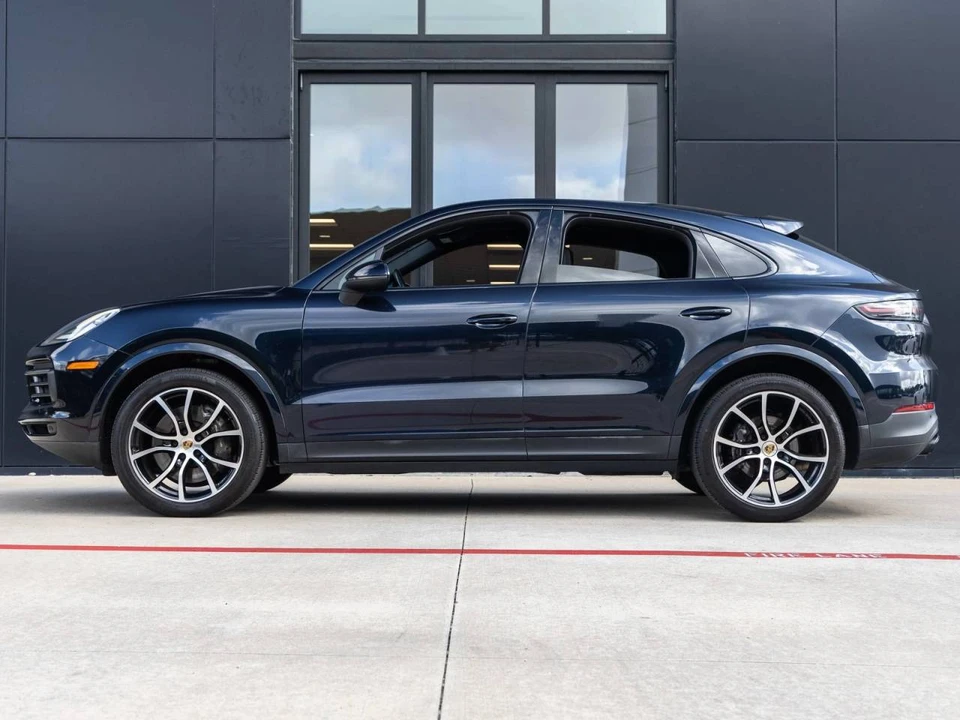 2023 Porsche 9Y0/9Y3 Cayenne Coupe - Image 2 of 5