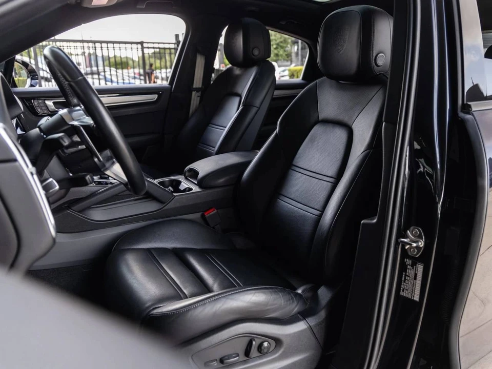 2023 Porsche 9Y0/9Y3 Cayenne Coupe - Image 5 of 5