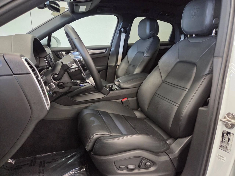 2023 Porsche 9Y0/9Y3 Cayenne Coupe - Image 5 of 5