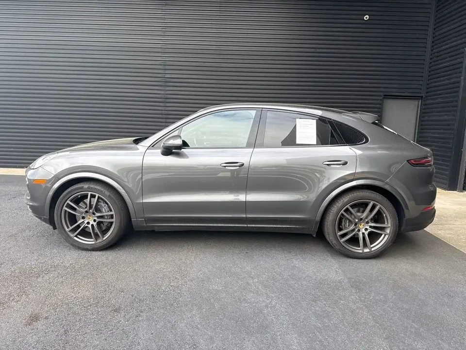 2023 Porsche 9Y0/9Y3 Cayenne - Image 2 of 12