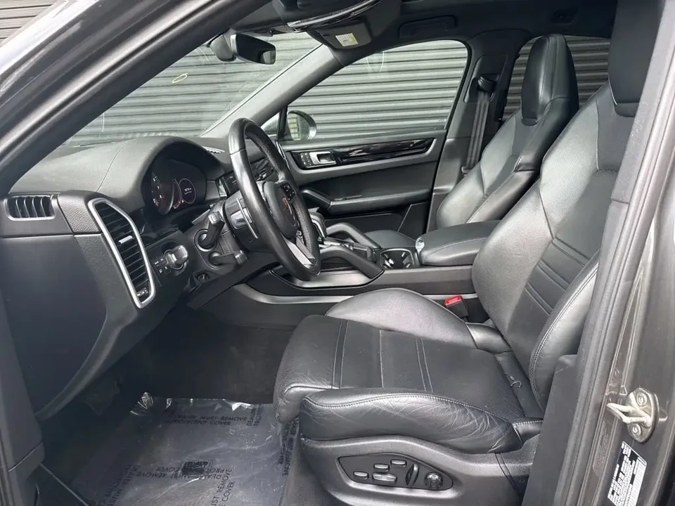 2023 Porsche 9Y0/9Y3 Cayenne - Image 5 of 12