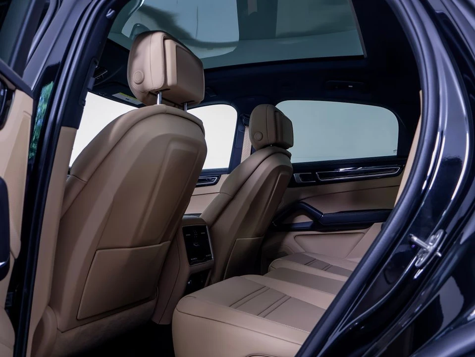2023 Porsche 9Y0/9Y3 Cayenne Coupe - Image 8 of 31