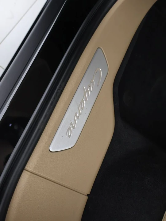 2023 Porsche 9Y0/9Y3 Cayenne Coupe - Image 11 of 31