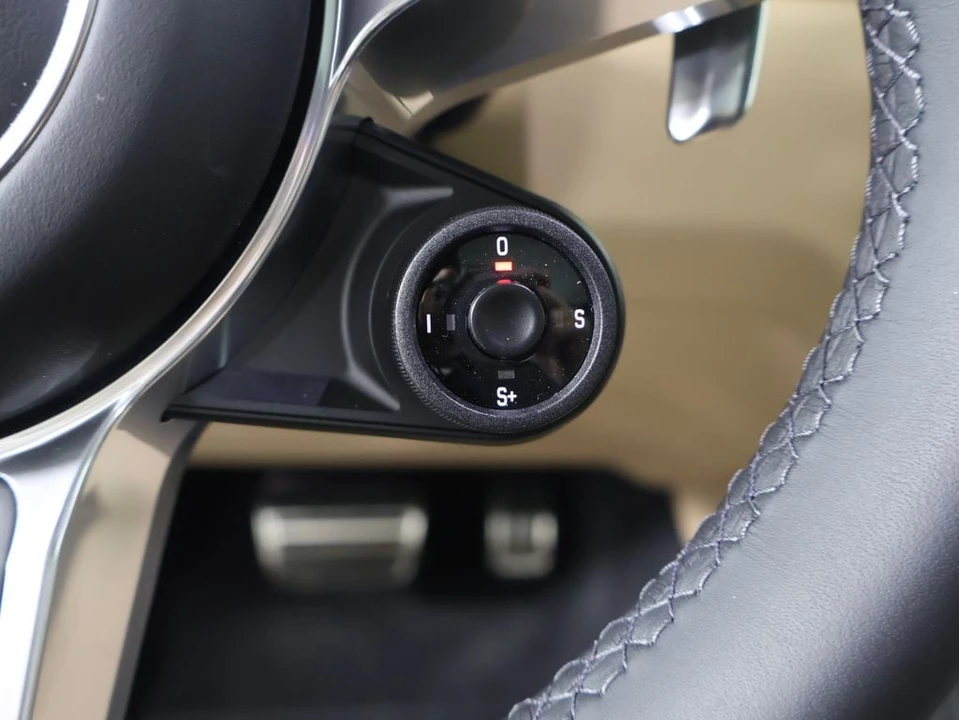 2023 Porsche 9Y0/9Y3 Cayenne Coupe - Image 17 of 31