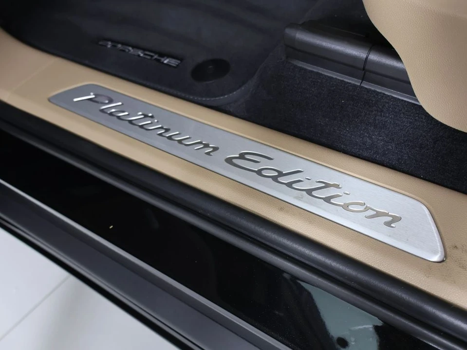 2023 Porsche 9Y0/9Y3 Cayenne Coupe - Image 21 of 31
