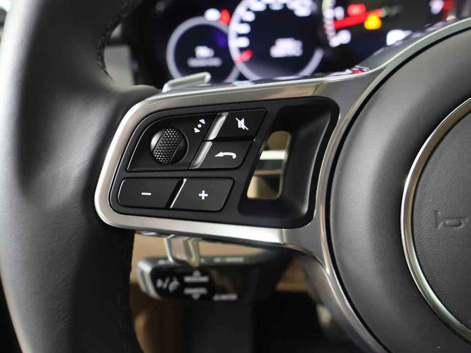 2023 Porsche 9Y0/9Y3 Cayenne Coupe - Image 19 of 31