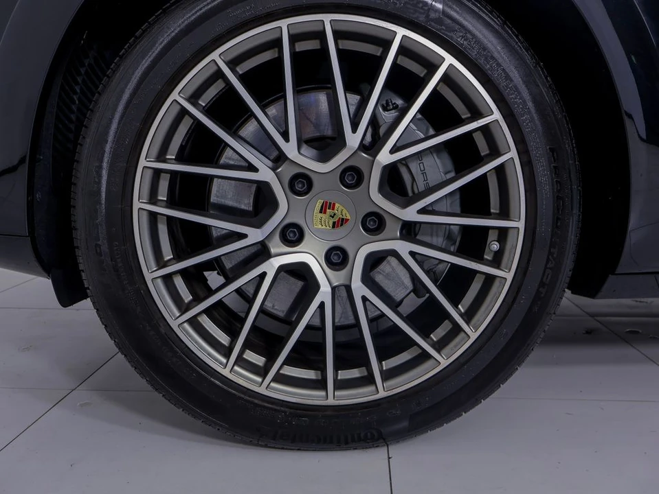 2023 Porsche 9Y0/9Y3 Cayenne Coupe - Image 30 of 31