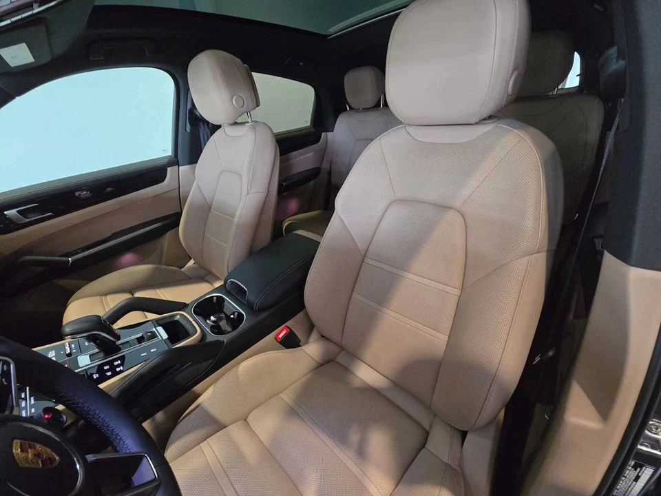 2023 Porsche 9Y0/9Y3 Cayenne Coupe - Image 5 of 5