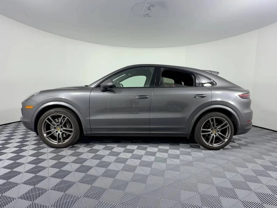 2023 Porsche 9Y0/9Y3 Cayenne Coupe - Image 2 of 5