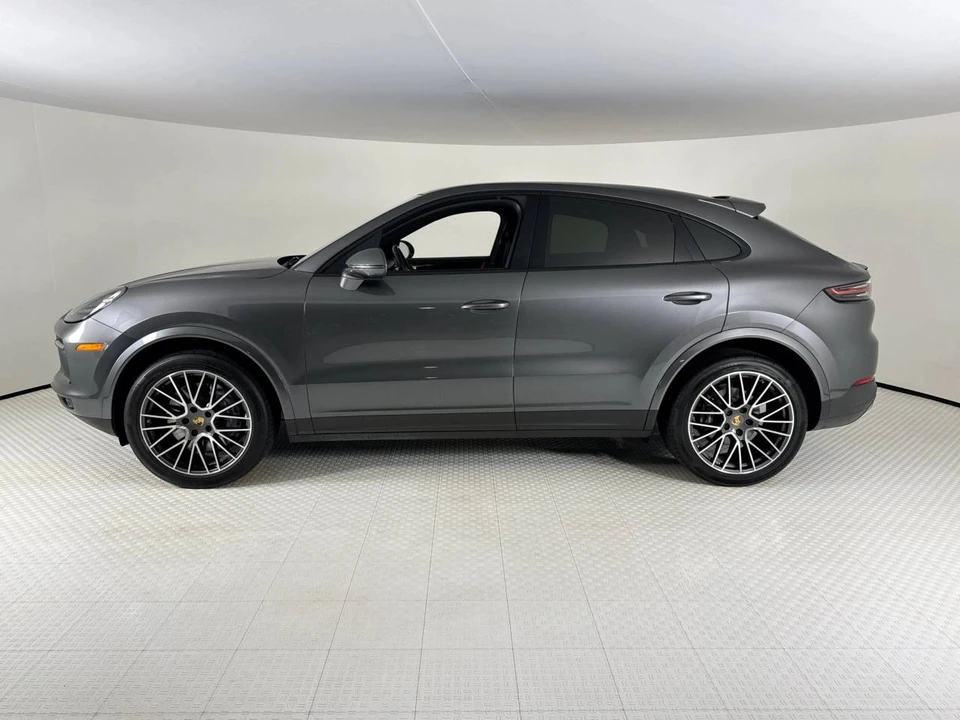2023 Porsche 9Y0/9Y3 Cayenne Coupe - Image 2 of 5