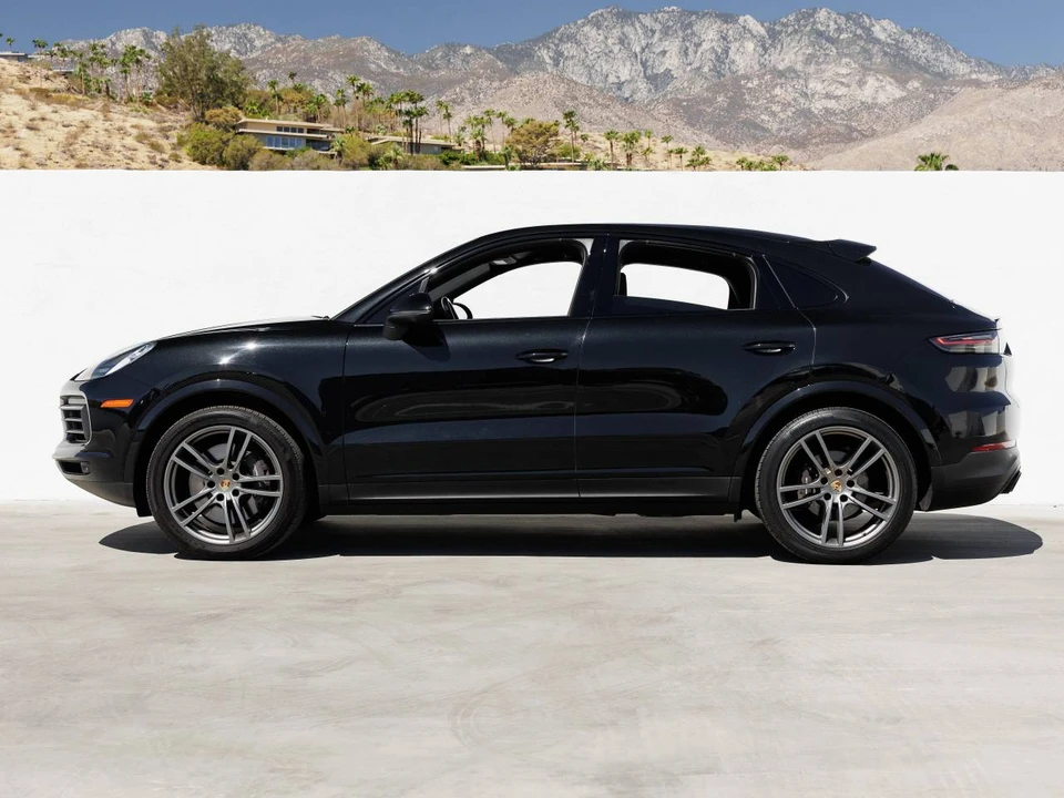 2023 Porsche 9Y0/9Y3 Cayenne Coupe - Image 2 of 5