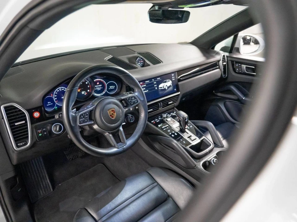 2023 Porsche 9Y0/9Y3 Cayenne Coupe - Image 4 of 5