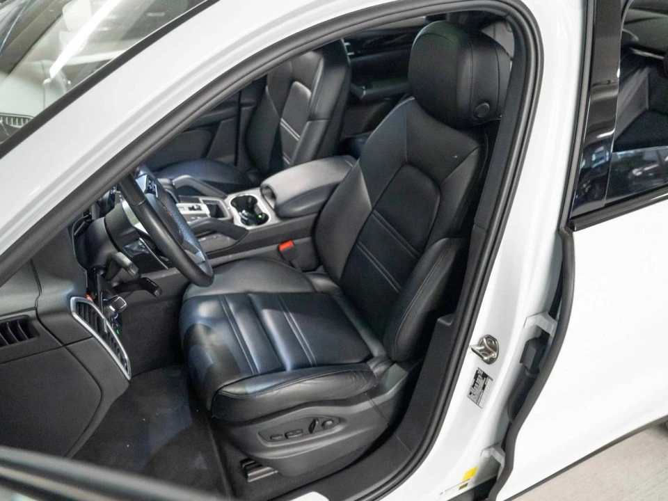 2023 Porsche 9Y0/9Y3 Cayenne Coupe - Image 5 of 5