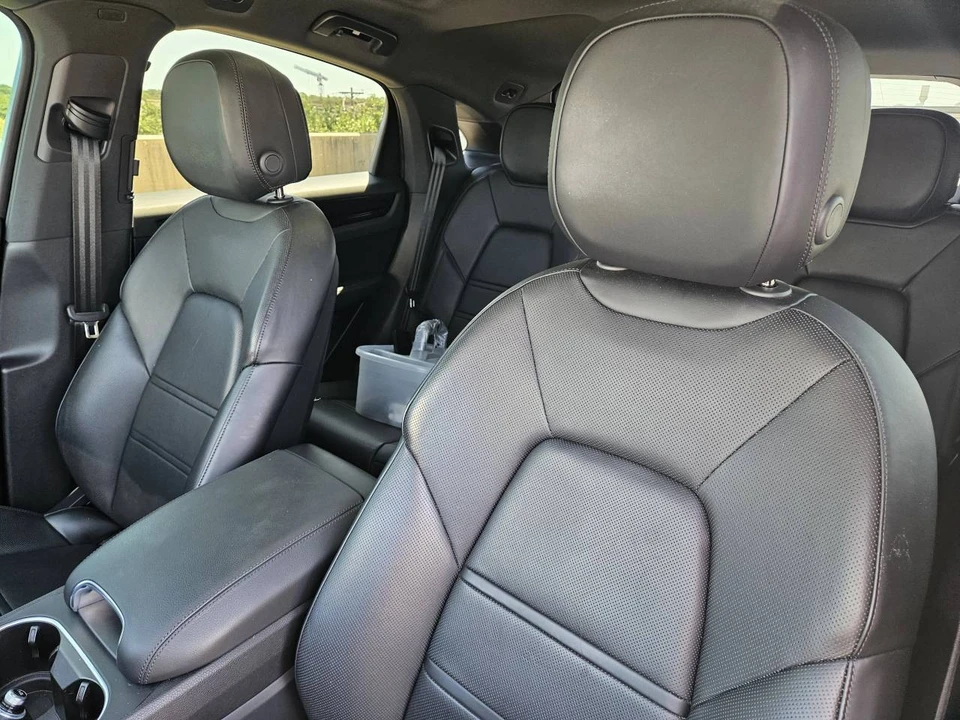2023 Porsche 9Y0/9Y3 Cayenne Coupe - Image 5 of 5