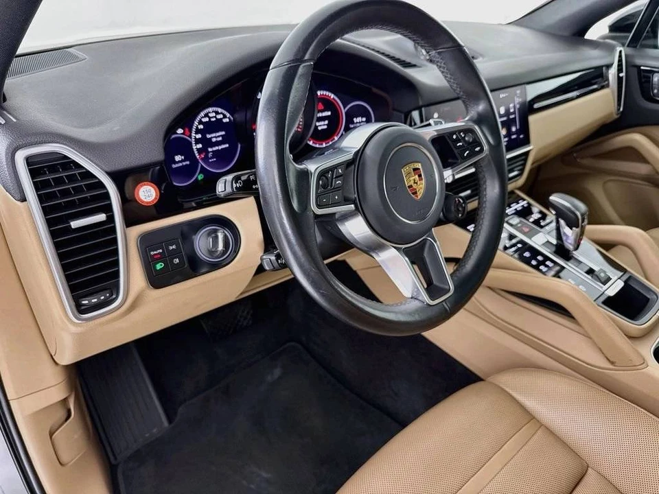 2023 Porsche 9Y0/9Y3 Cayenne Coupe - Image 4 of 5