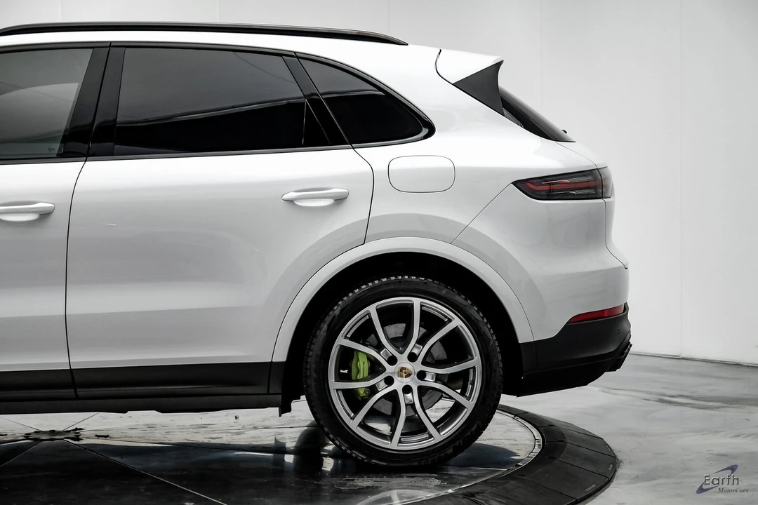 2023 Porsche 9Y0/9Y3 Cayenne - Image 7 of 12