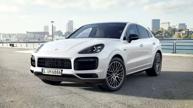 2023 Porsche Cayenne E-Hybrid Coupe Platinum Edition