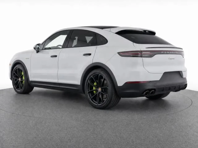 2023 Porsche 9Y0/9Y3 Cayenne Coupe - Image 18 of 31