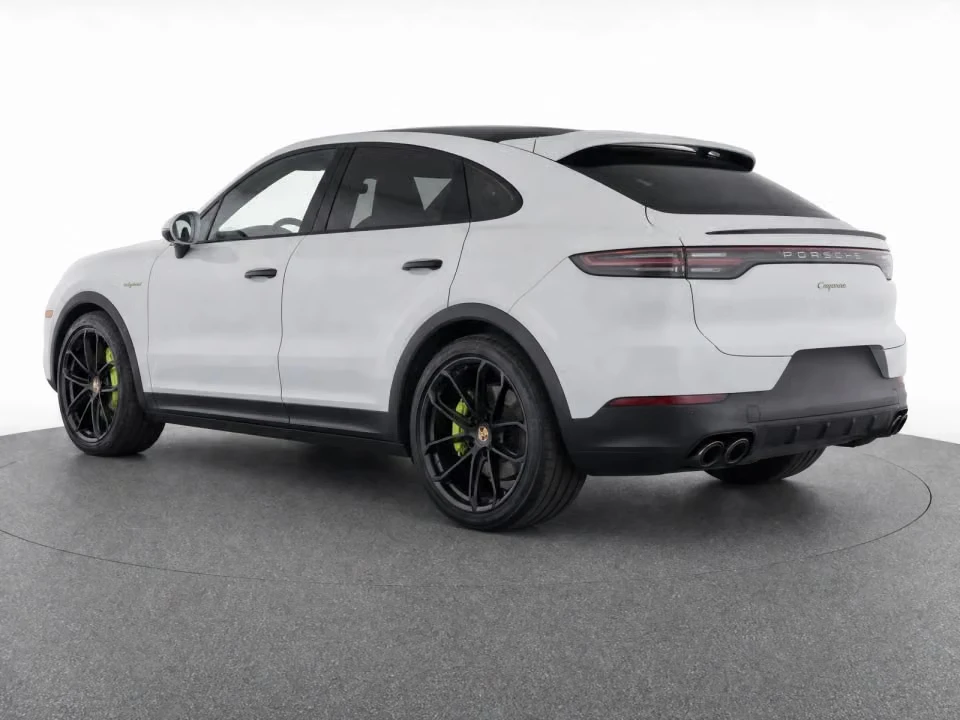 2023 Porsche 9Y0/9Y3 Cayenne Coupe - Image 19 of 31