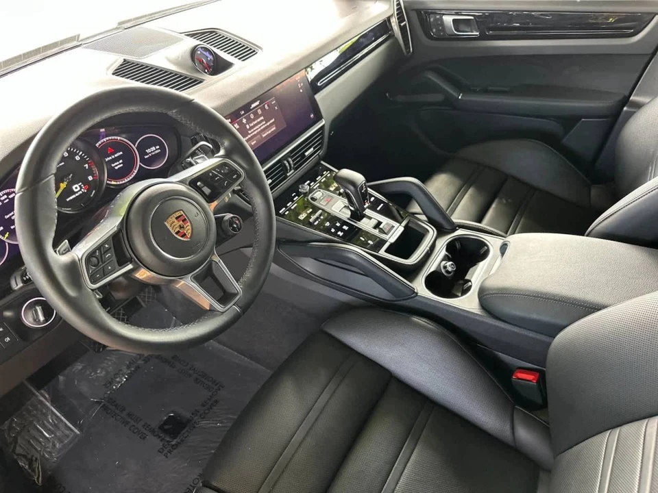 2023 Porsche 9Y0/9Y3 Cayenne Coupe - Image 4 of 4