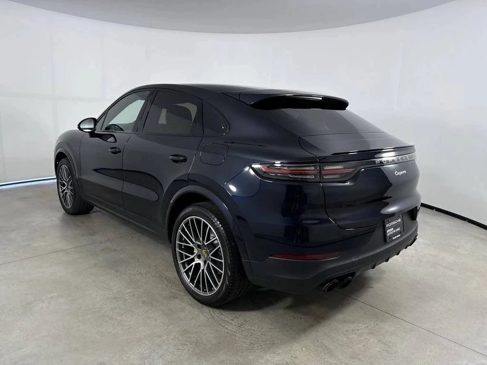 2023 Porsche 9Y0/9Y3 Cayenne Coupe - Image 3 of 5