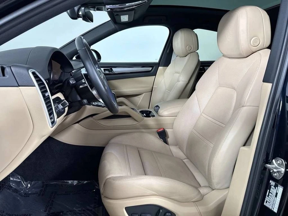 2023 Porsche 9Y0/9Y3 Cayenne Coupe - Image 5 of 5