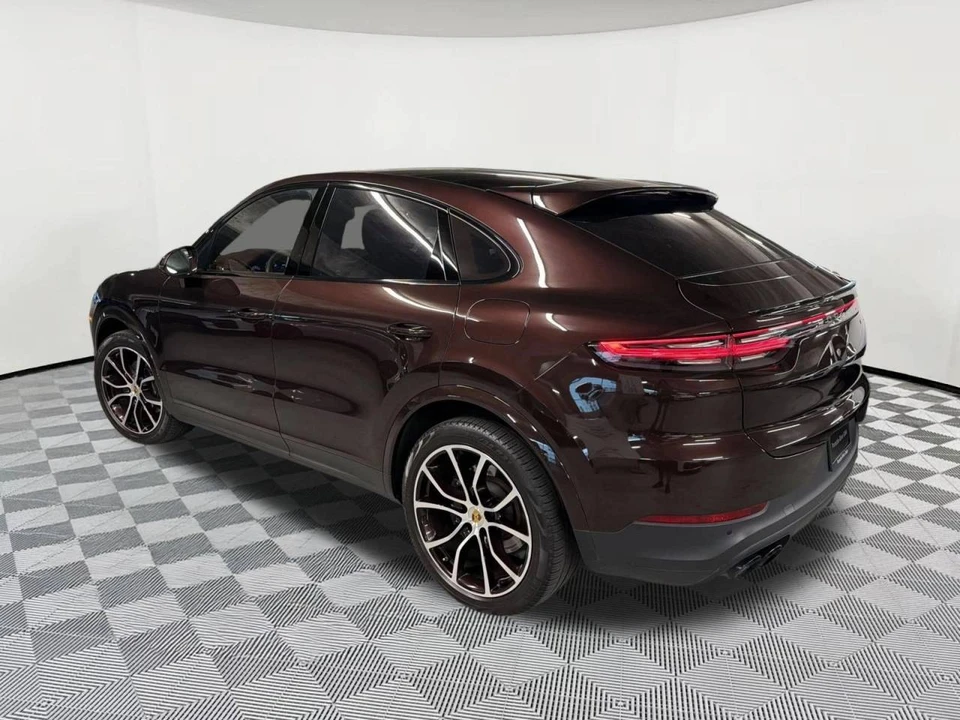 2023 Porsche 9Y0/9Y3 Cayenne Coupe - Image 3 of 5