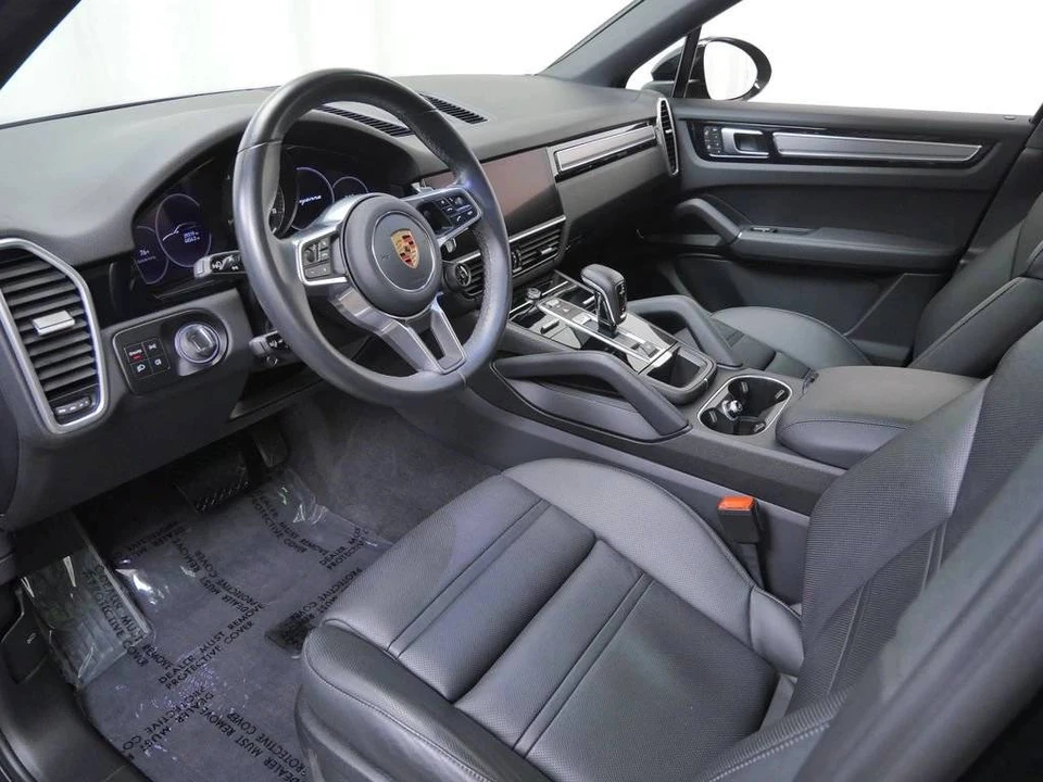 2023 Porsche 9Y0/9Y3 Cayenne Coupe - Image 4 of 5