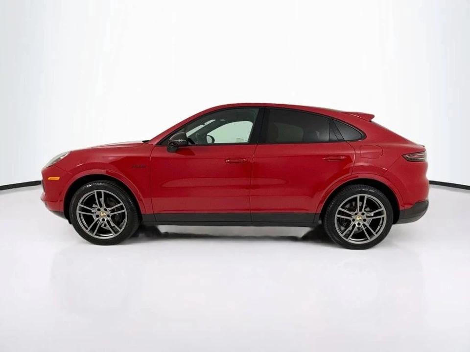 2023 Porsche Cayenne - Image 2 of 4