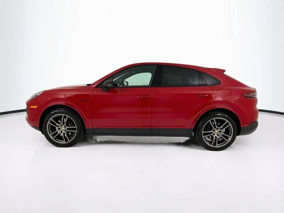 2023 Porsche 9Y0/9Y3 Cayenne Coupe - Image 2 of 5