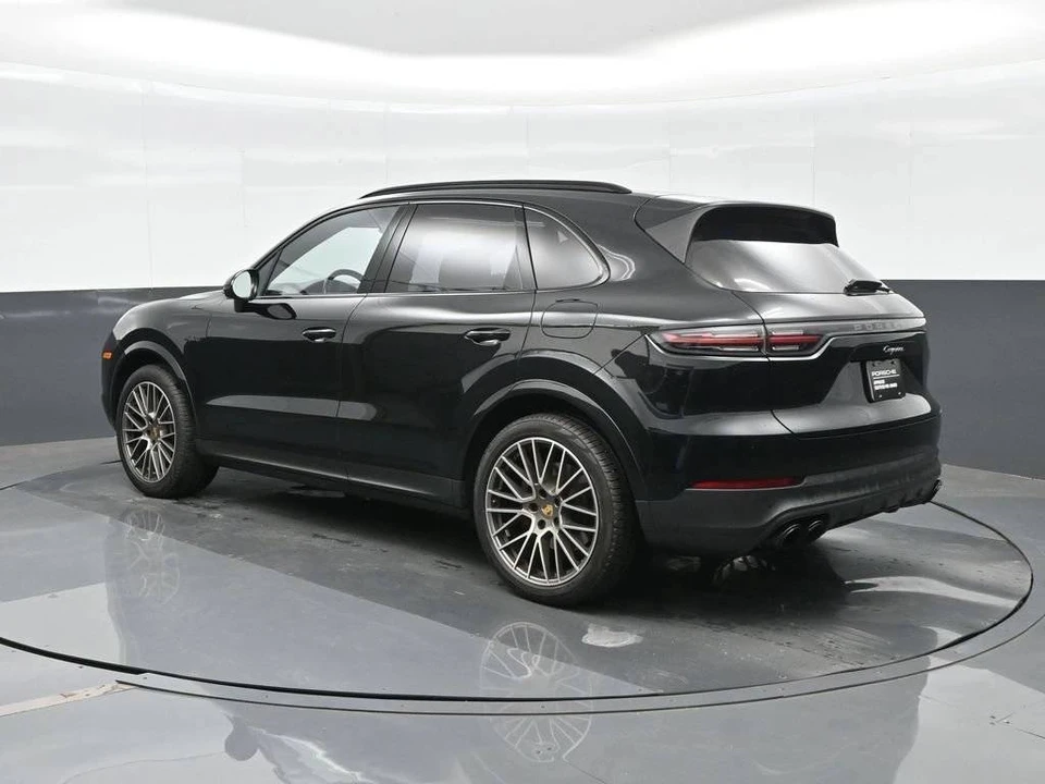 2023 Porsche 9Y0/9Y3 Cayenne - Image 3 of 5