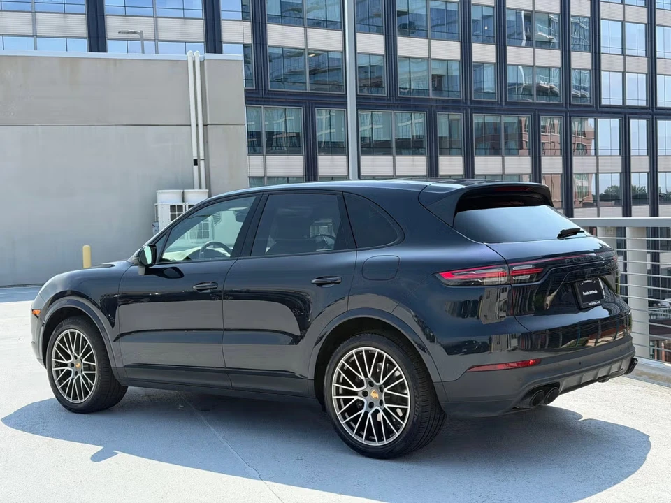 2023 Porsche Cayenne - Image 20 of 31