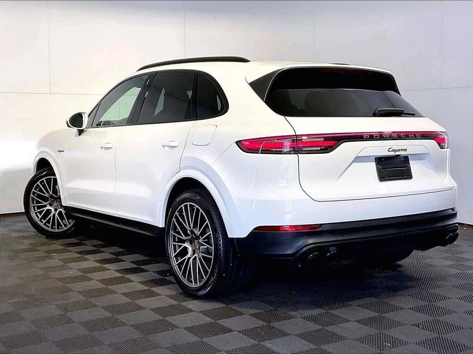 2023 Porsche 9Y0/9Y3 Cayenne - Image 3 of 5