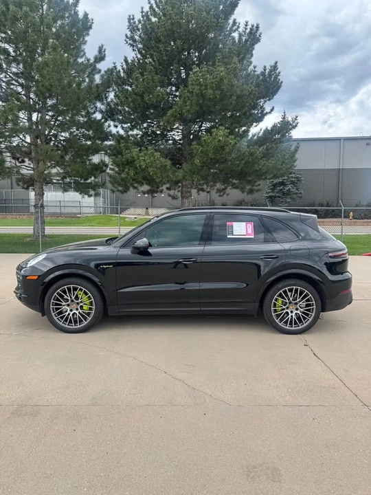 2023 Porsche 9Y0/9Y3 Cayenne - Image 3 of 19