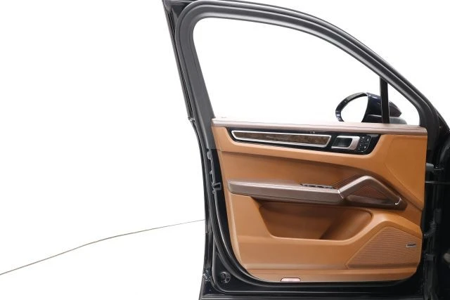 2023 Porsche 9Y0/9Y3 Cayenne - Image 11 of 31