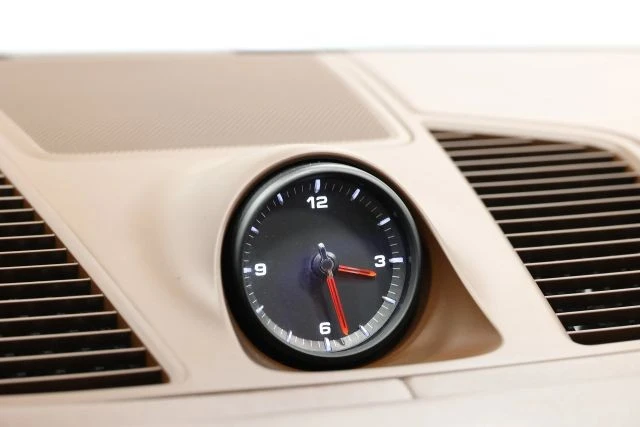 2023 Porsche 9Y0/9Y3 Cayenne - Image 29 of 31