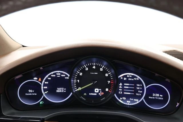 2023 Porsche 9Y0/9Y3 Cayenne - Image 25 of 31