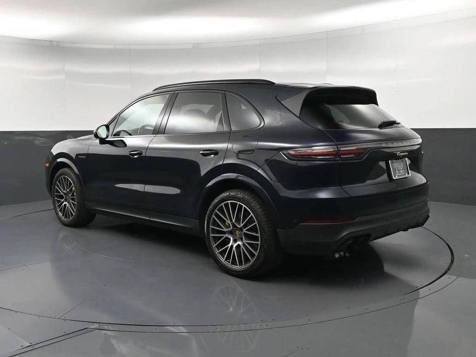 2023 Porsche 9Y0/9Y3 Cayenne - Image 3 of 5