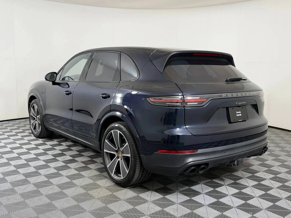 2023 Porsche 9Y0/9Y3 Cayenne - Image 3 of 5