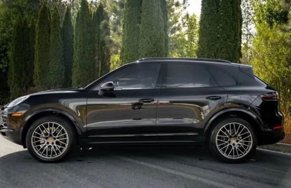 2023 Porsche 9Y0/9Y3 Cayenne - Image 3 of 12