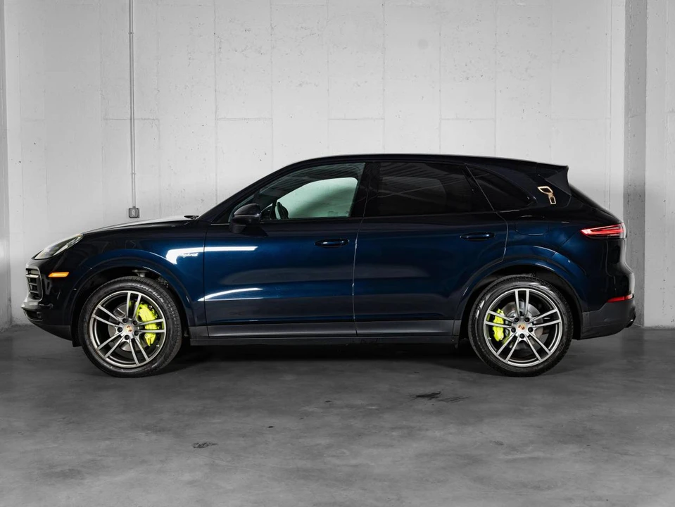 2023 Porsche 9Y0/9Y3 Cayenne - Image 2 of 5
